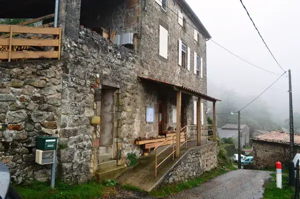 Monte Escalier 07 Monte escalier Ajoux