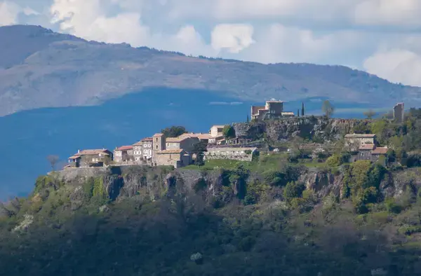 Monte Escalier 07 Monte escalier Saint-Laurent-sous-Coiron